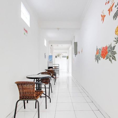 RedDoorz Syariah @ Wisma Arya 2 Maguwo Zewnętrze zdjęcie