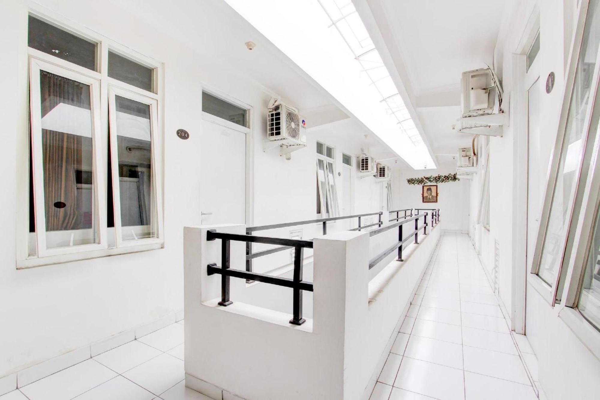 RedDoorz Syariah @ Wisma Arya 2 Maguwo Zewnętrze zdjęcie