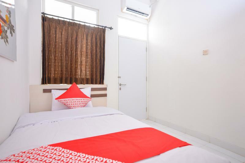 RedDoorz Syariah @ Wisma Arya 2 Maguwo Zewnętrze zdjęcie